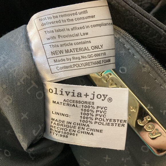 Olivia & Joy, Black faux leather purse, lots of compartments - Picture 12 of 16